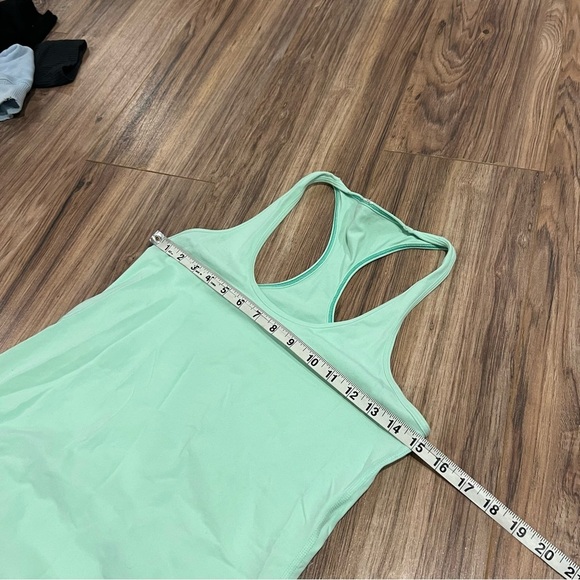 Lululemon Razorback Tank Top - Picture 4 of 5
